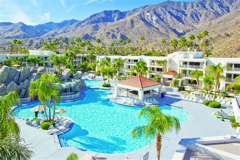 Palm Canyon Resort & Spa...So sad that Diamond Resorts did not keep up ...