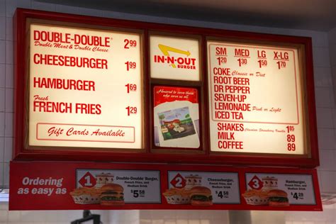 The In-N-Out Burger Menu | In-n-out burger, Burger menu, Fast food ...