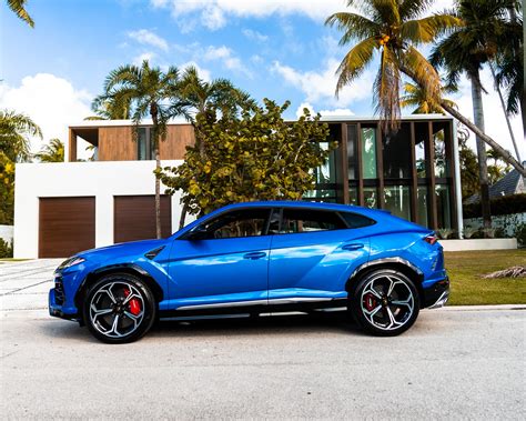 2019 Lamborghini Urus- Blue | MVP Miami Exotic Rentals