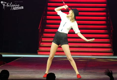 Taylor Swift in Bright, Burning Red in Manila | Philippine Concerts