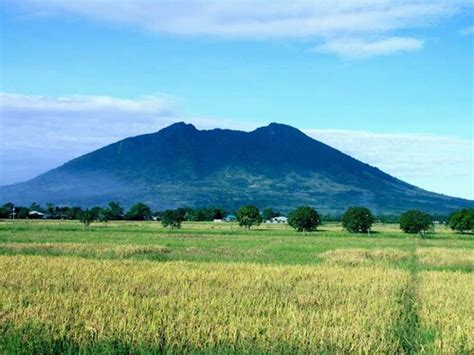 Mga Bundok Sa Batangas - J-Net USA