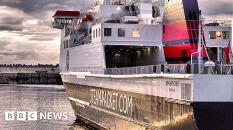 Isle of Man ferry to Heysham returns after medical emergency - BBC News