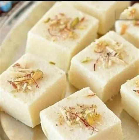 Khoya Barfi at Rs 280/kg | Mawa Burfi in Hathras | ID: 23813374912