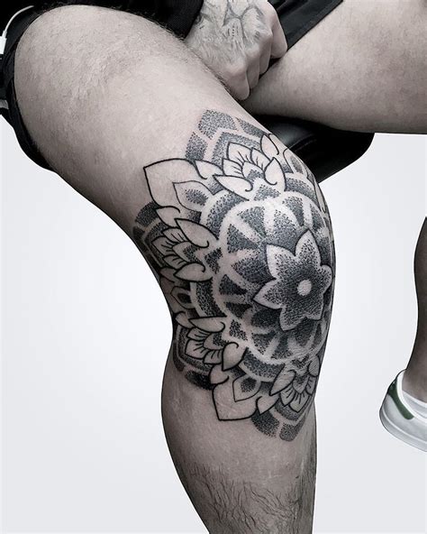 Mandala Knee Tattoo | Knee tattoo, Mandala tattoo leg, Leg tattoos