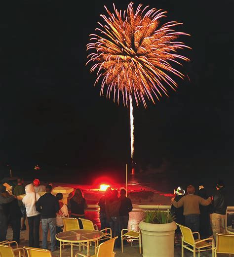 Fireworks of HarborWalk Village | All summer long and on spe… | Flickr