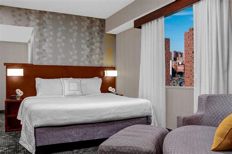 Upper East Side Hotel Suites | Courtyard New York Manhattan/Upper East Side