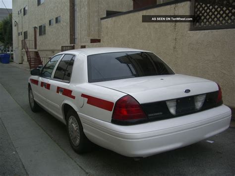 2001 Ford Crown Victoria Police Interceptor Sedan 4 - Door 4. 6l