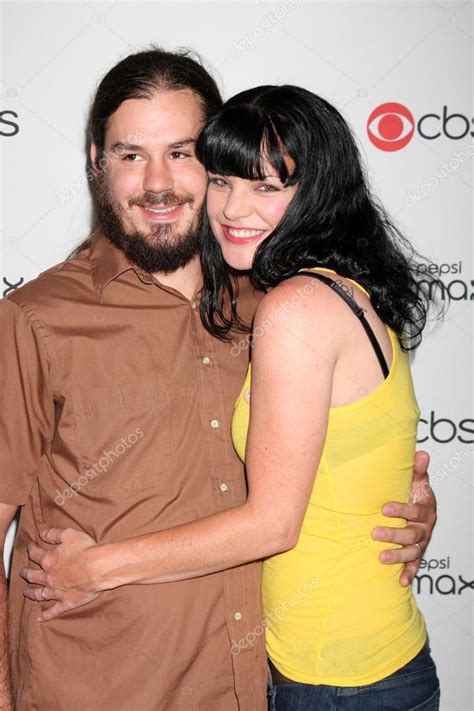 Pauley Perrette, husband – Stock Editorial Photo © Jean_Nelson #12941696