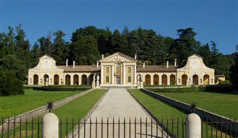 Villa Barbaro, Maser, Italy, by Andrea Palladio in c. 1560 [1262 x 736] : r/ArchitecturePorn