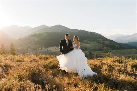 Sun Mountain Lodge Weddings | Amy Galbraith Blog