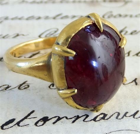 Red spinel and gold ring