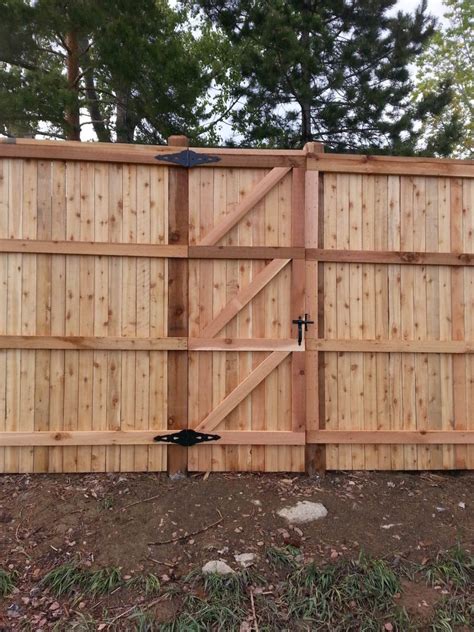 8′ Tall Privacy Fence and Gate | Residential & Industrial Fencing Company in Denver, CO