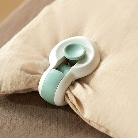 6Pcs Duvet Cover Clips No Pins Comforter Fasteners Keep Corner In Place Quilt Fixer -Move Duvet ...