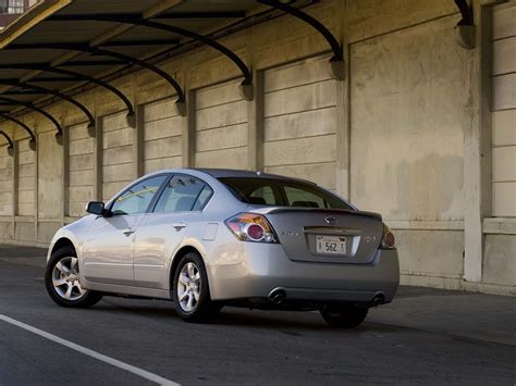 2009 Nissan Altima SL : Motor Desktop