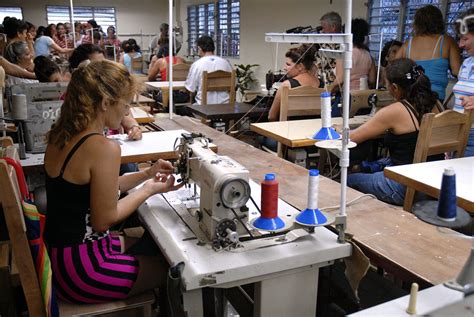 VIDA SINDICAL: Costureras