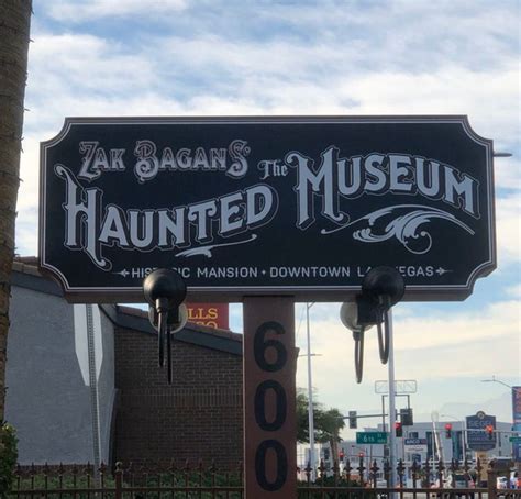 Zak Bagans' The Haunted Museum (@hauntedmuseum) / Twitter | Bagans, Zak ghost adventures, Ghost ...