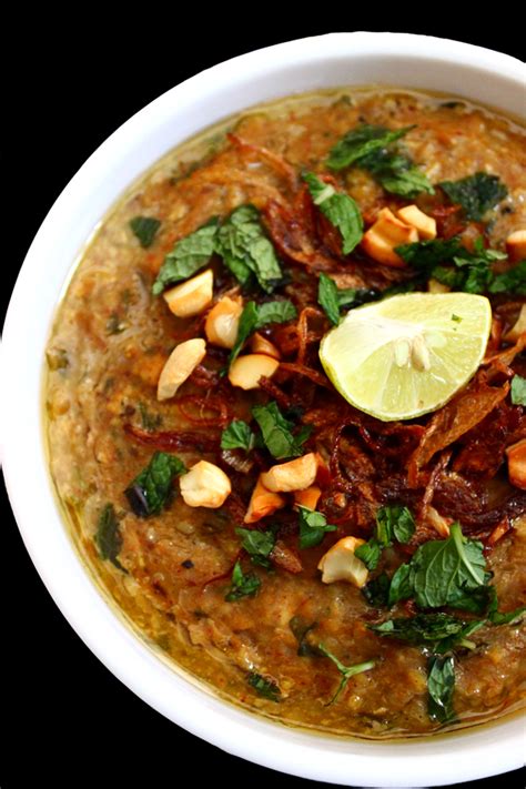 Chicken Haleem Hyderabadi style - Foodvedam