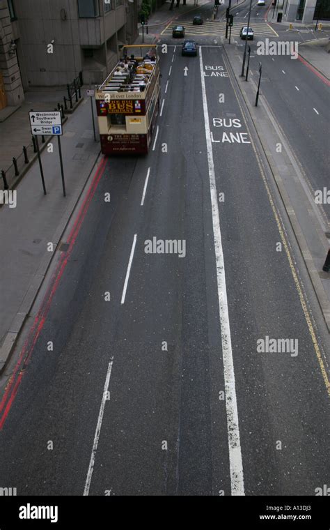 open top tourist bus in london Stock Photo - Alamy