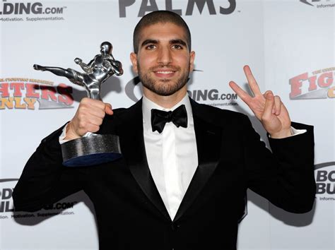 Ariel Helwani Announces Decision On Future At ESPN - The Spun