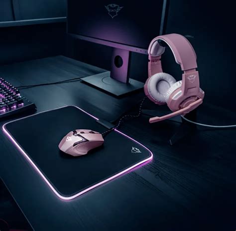 Best Full Desk Mouse Pads - Tech Junkie