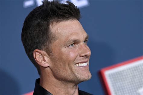 NFL World Reacts To The Tom Brady Retirement News - The Spun