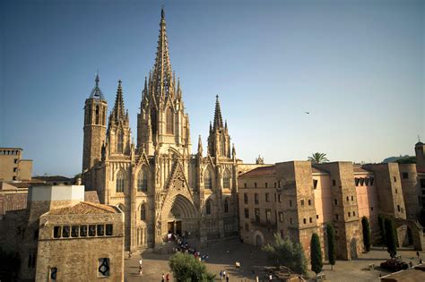 History of Barcelona Cathedral | Historical Tapestry of Grandeur