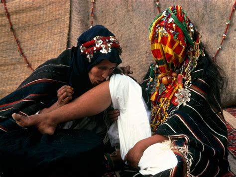 Berber Mother and Daughter, Morocco | African, Africa, Berber