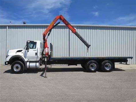 International 7600 KNUCKLE CRANE FLATBED (2013) : Utility / Service Trucks