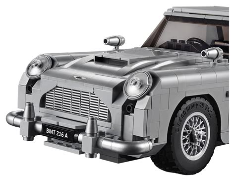 The Official LEGO James Bond Aston Martin DB5 Looks Fantastic