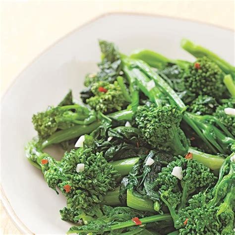 Vietnamese-Flavored Broccoli Rabe Recipe - EatingWell