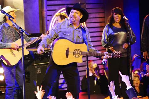 Garth Brooks to Receive Icon Award at 2020 BBMAs