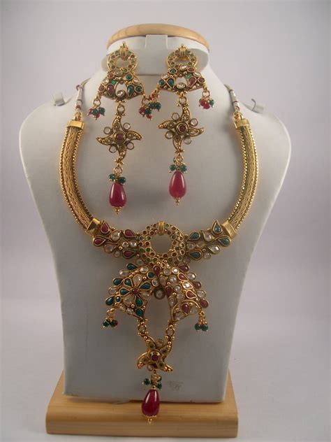 Antique Jewelry Necklace Sets