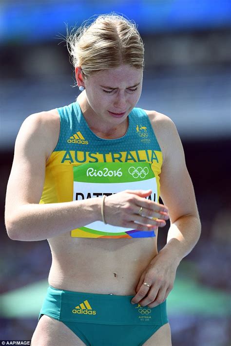 Australian favourite Eleanor Patterson tries to hide tears after Rio Olympics exit | Daily Mail ...