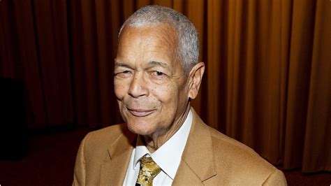 A few words in Remembrance of Horace Julian Bond – TIM HAYES'