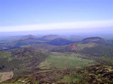 Volcanoes in the Auvergne | @worldteacher | eltpics | Flickr