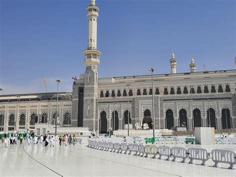 Mecca, Saudi Arabia, Sep 2022 - Beautiful outside view of Masjid Al Haram, Mecca. The exterior ...