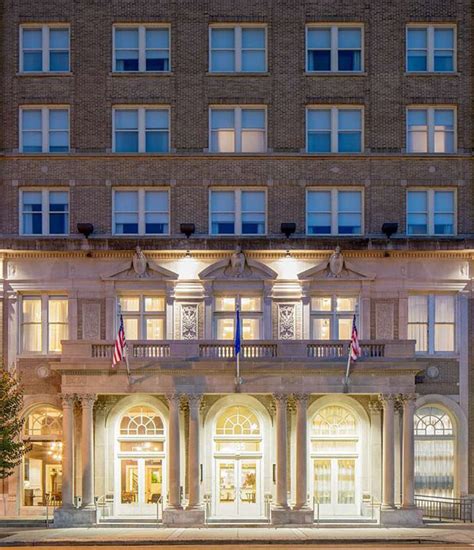 Historic Hotel Ideal for Wedding Room Blocks in Jackson, MS - I DO Y'ALL