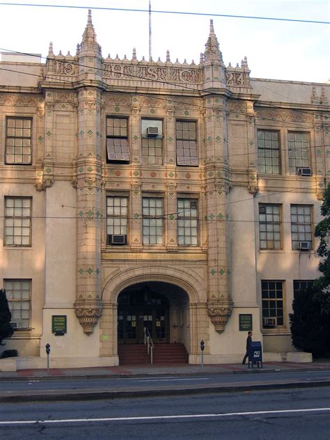 San Francisco Public School Building | Eli Pousson | Flickr