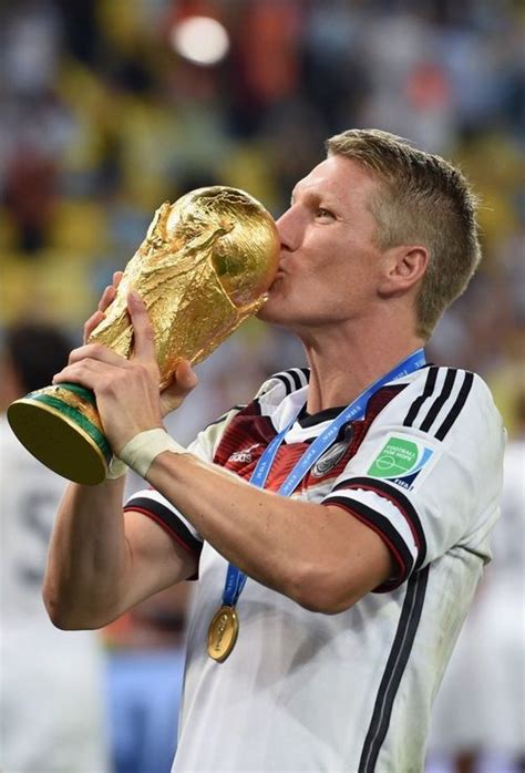 bastian schweinsteiger | Tumblr | Bastian schweinsteiger, Schweinsteiger, World football