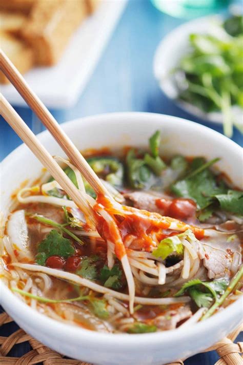 19 Popular Vietnamese Recipes - IzzyCooking