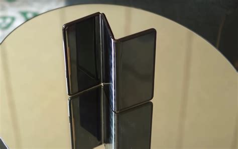 TCL foldable phone prototype shown off in a hands-on video | Android ...