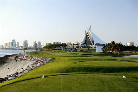 Emirates Golf Club - Play golf in Dubai - Next Golf