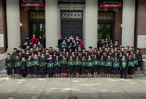 The Dartmouth Institute’s Class of 2019 'Called to do Great Things' in ...