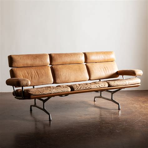 Seating – Hunt Modern