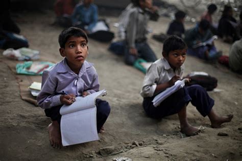 Needy Children Get Free Schooling Under a Bridge in India - an Amazing Act of Kindness