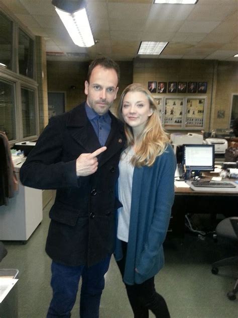 Natalie Dormer On The 'Elementary' Set With Jonny Lee Miller (PHOTO) | HuffPost Entertainment