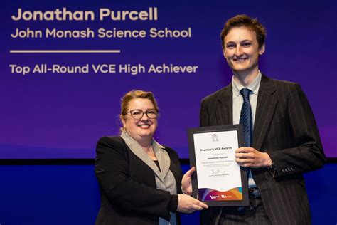 John Monash Science School students win top honours - John Monash Science School