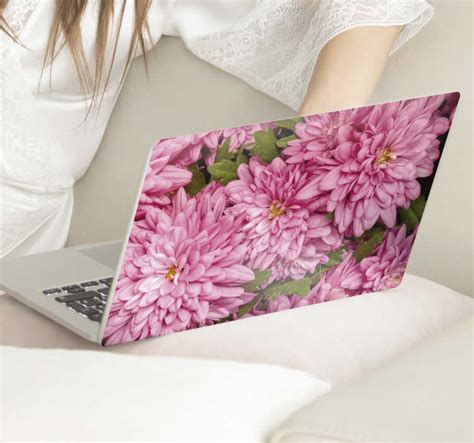 Pink floral spring laptop skin - TenStickers