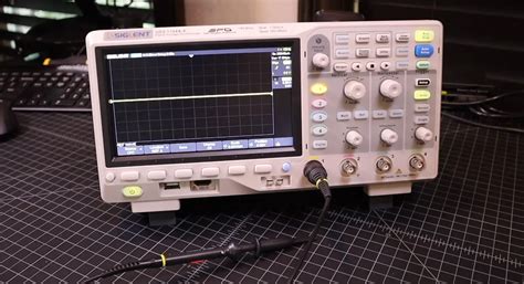 What Does an Oscilloscope Measure? - ElectronicsHacks