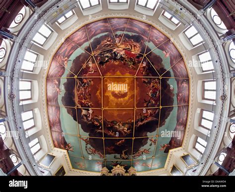 The organ and spectacular painted ceiling of Sir Christopher Wren's ...